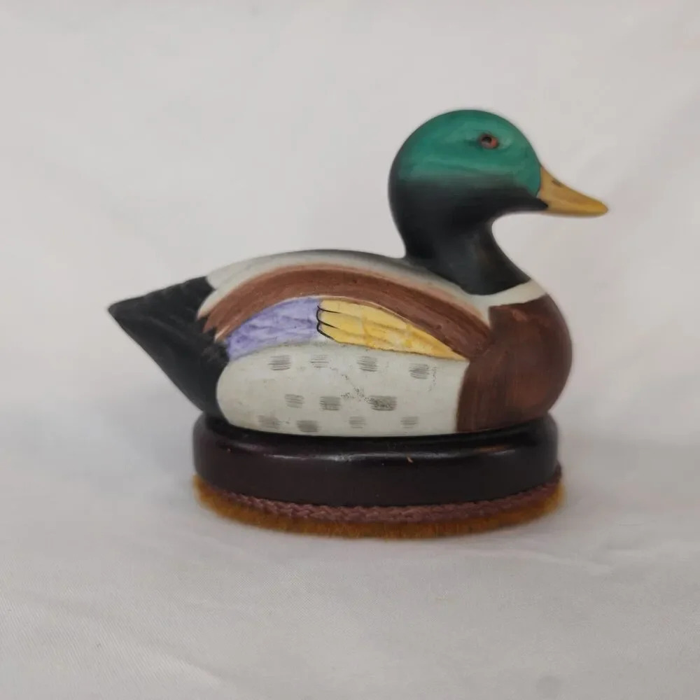 Handcrafted Duck Figurine - Multicolor - Picture 5 of 8